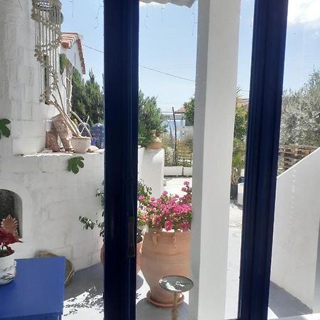 Blue On The Beach Poros Town Exterior foto